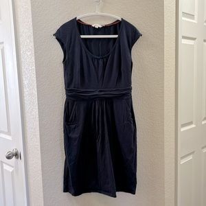 Navy boden dress with pockets